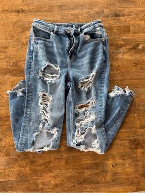 American Eagle Outfitters Women's Distressed Jeans